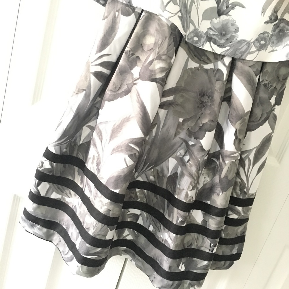womens black and white floral dress - Picture 3 of 5